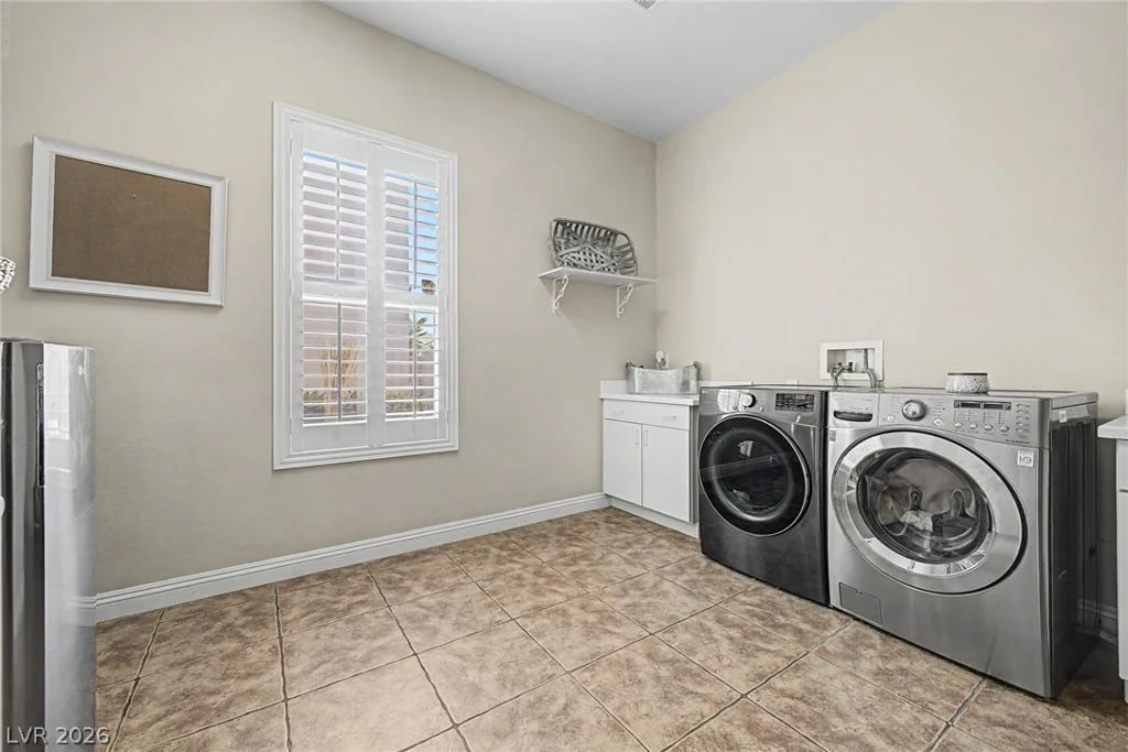 8226 Mount Logan, Las Vegas, NV 89131