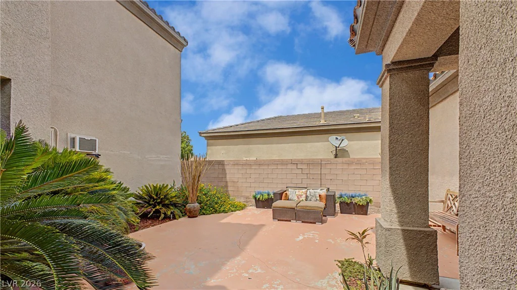 8226 Mount Logan, Las Vegas, NV 89131