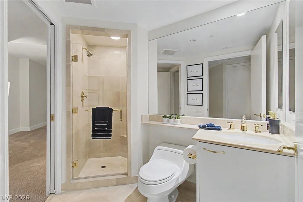 2877 Paradise, Las Vegas, NV 89109