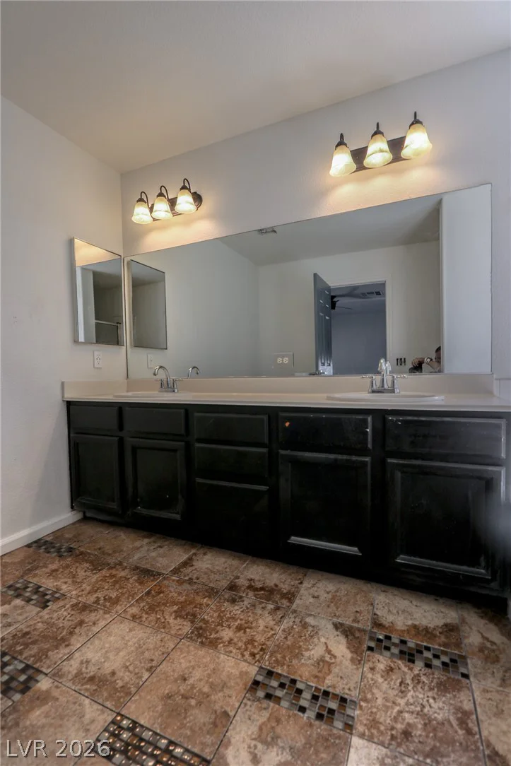 3333 Twin Bridges, Las Vegas, NV 89129