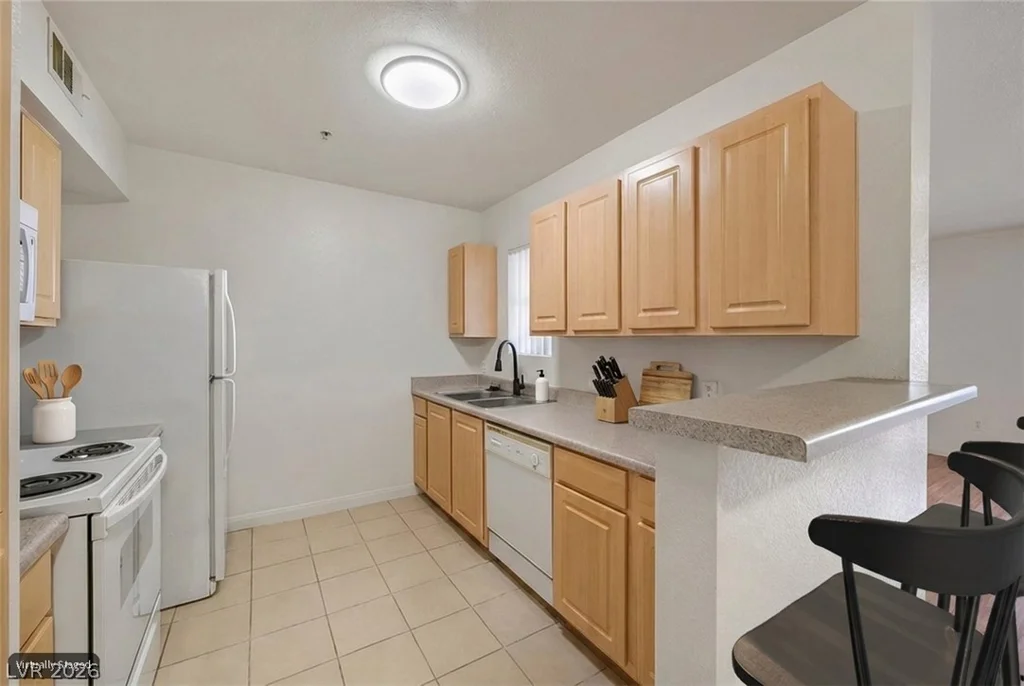 6955 Durango, Las Vegas, NV 89149