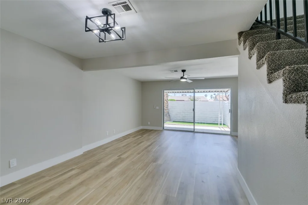 2333 Cardiff, Las Vegas, NV 89108