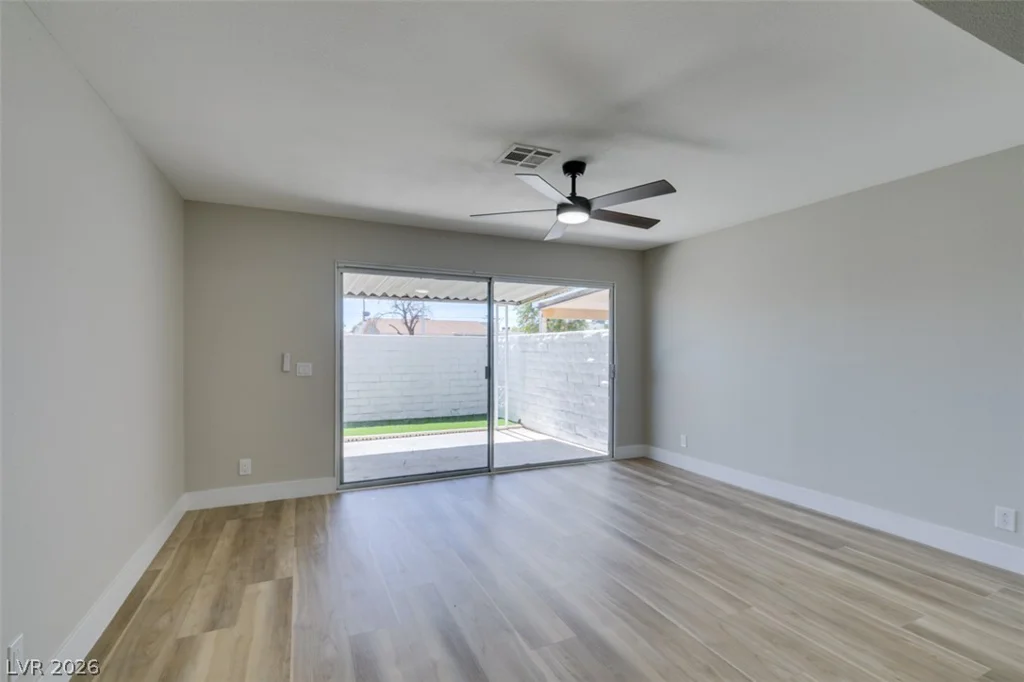 2333 Cardiff, Las Vegas, NV 89108