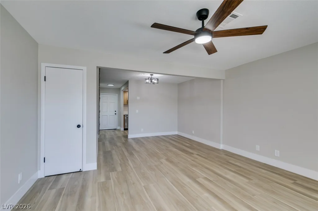 2333 Cardiff, Las Vegas, NV 89108
