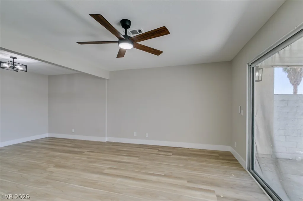 2333 Cardiff, Las Vegas, NV 89108