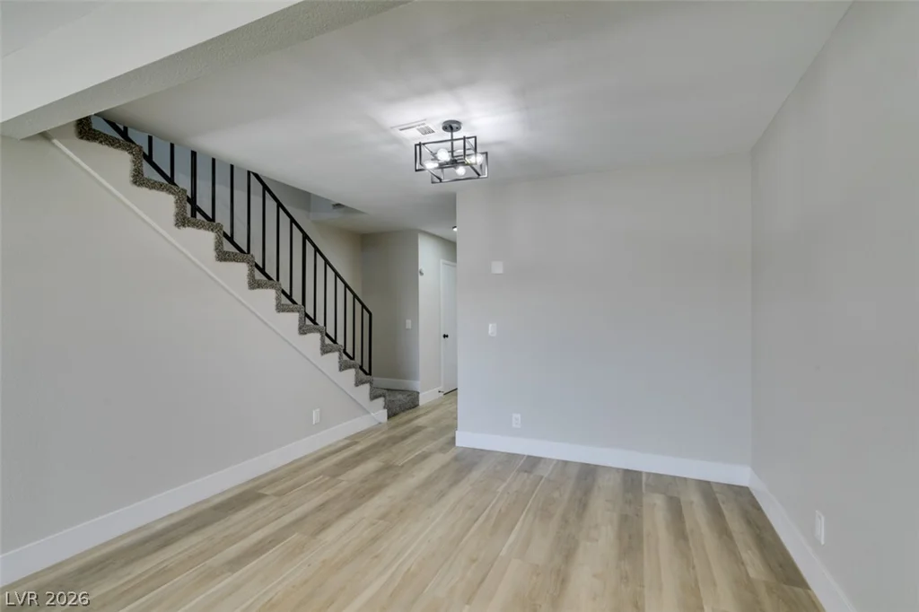2333 Cardiff, Las Vegas, NV 89108