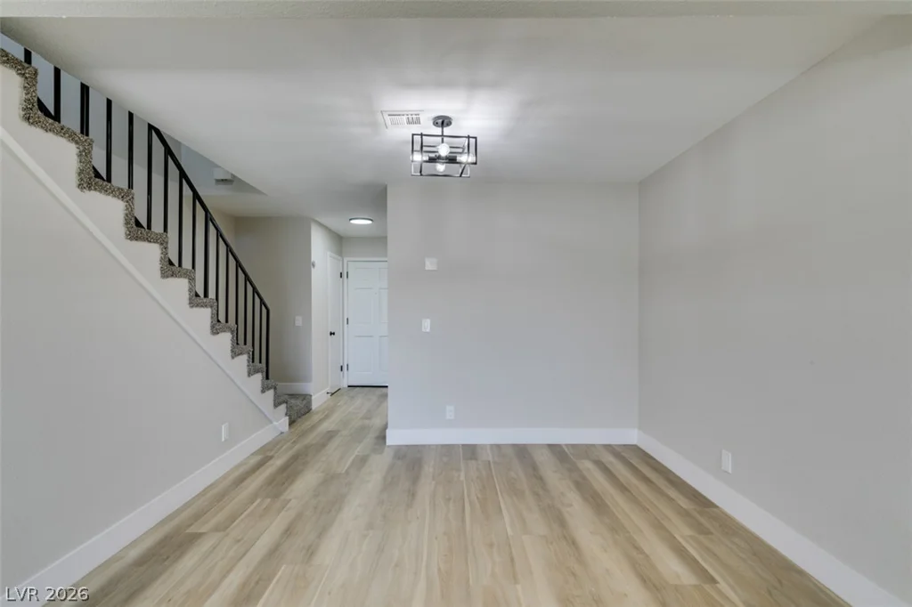 2333 Cardiff, Las Vegas, NV 89108