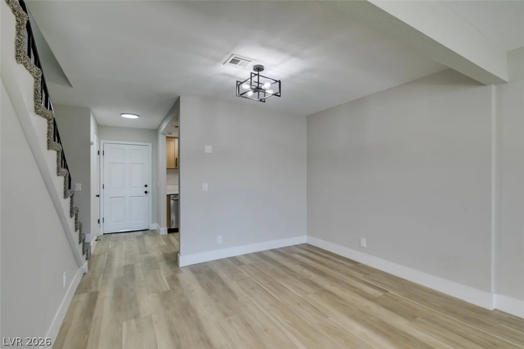 2333 Cardiff, Las Vegas, NV 89108