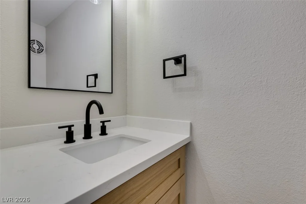 2333 Cardiff, Las Vegas, NV 89108