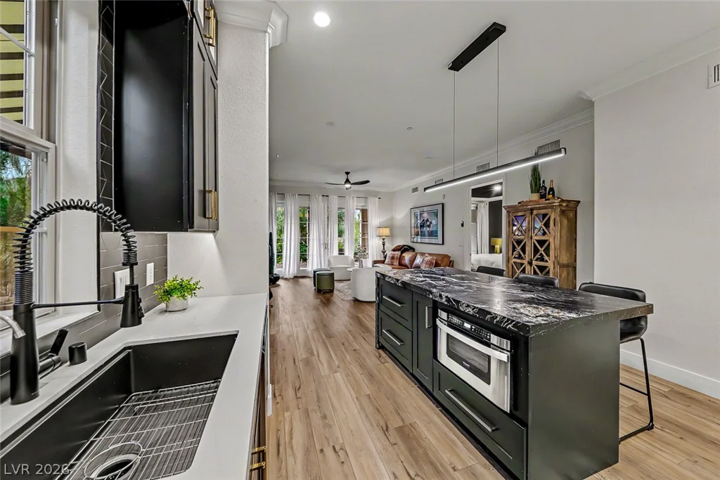 36 Via Vasari, Henderson, NV 89011