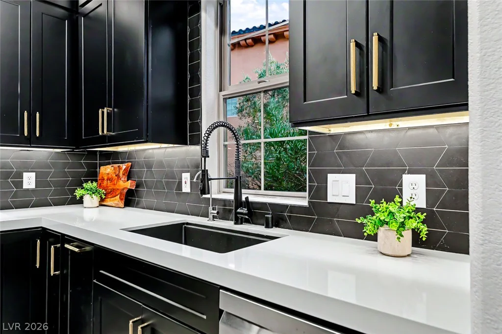 36 Via Vasari, Henderson, NV 89011