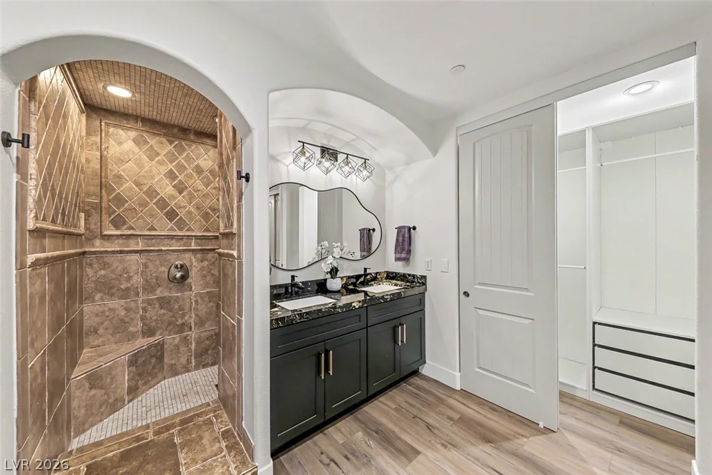 36 Via Vasari, Henderson, NV 89011