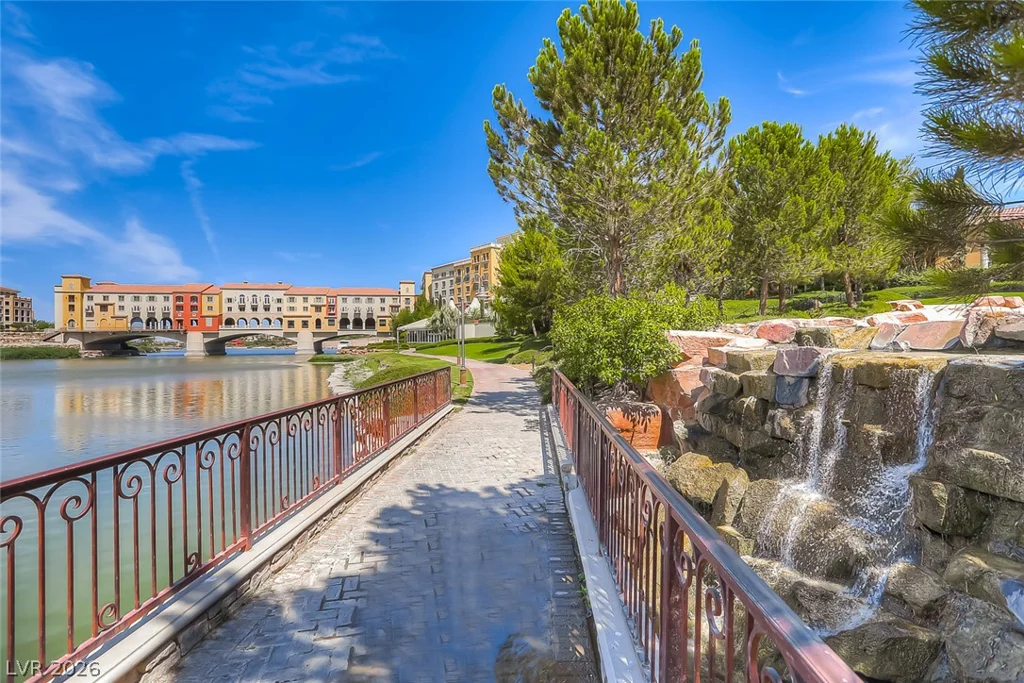 36 Via Vasari, Henderson, NV 89011