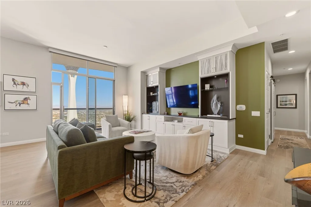 200 Sahara, Las Vegas, NV 89102