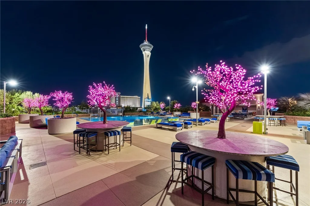 200 Sahara, Las Vegas, NV 89102