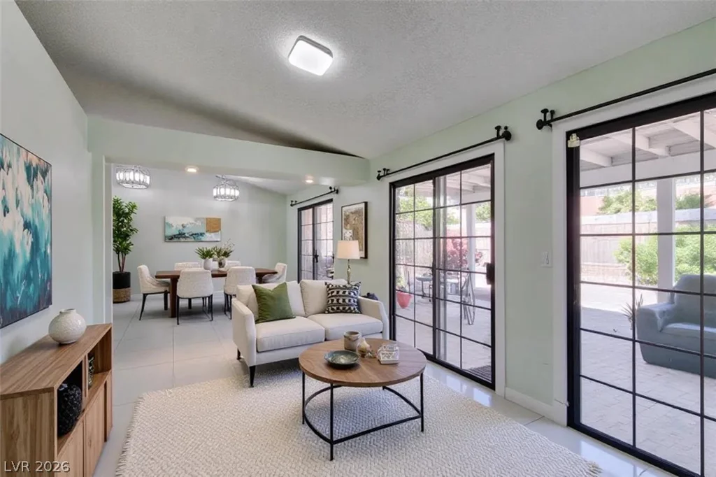 3222 Oquendo, Las Vegas, NV 89120