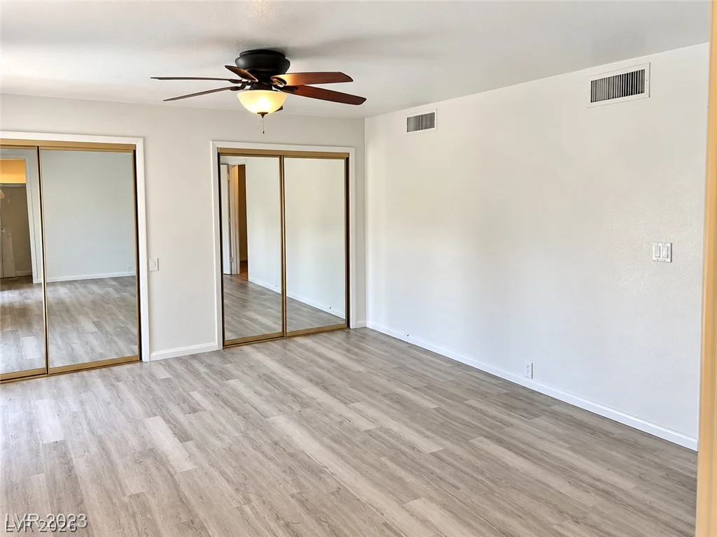 770 Tam O Shanter, Las Vegas, NV 89109