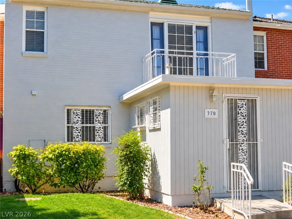 770 Tam O Shanter, Las Vegas, NV 89109