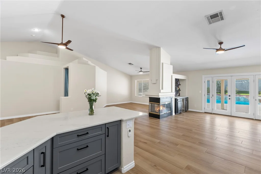7233 Hawk Haven, Las Vegas, NV 89131