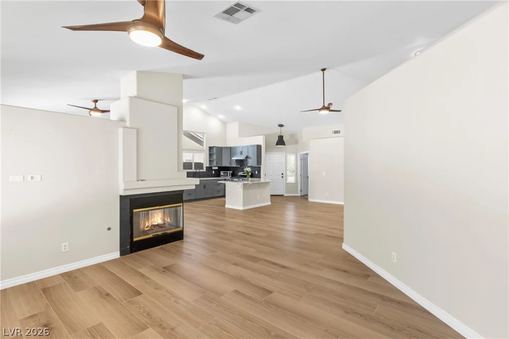 7233 Hawk Haven, Las Vegas, NV 89131