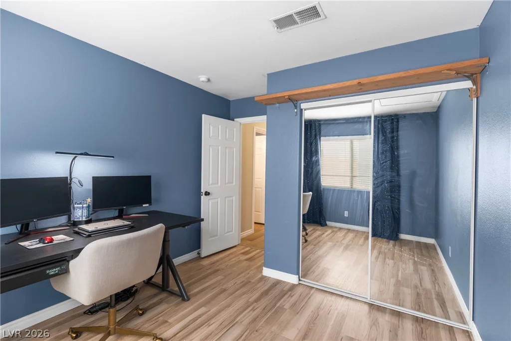 7233 Hawk Haven, Las Vegas, NV 89131