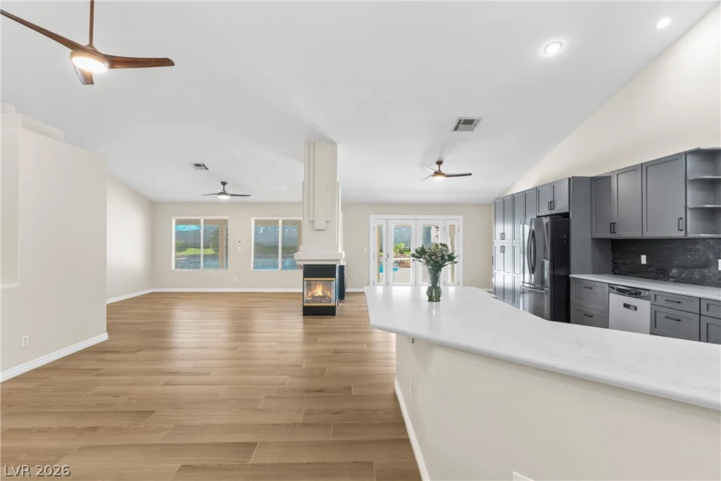 7233 Hawk Haven, Las Vegas, NV 89131