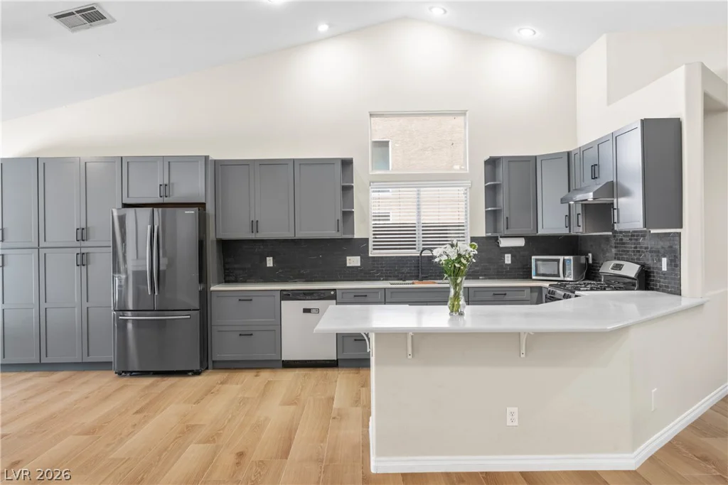 7233 Hawk Haven, Las Vegas, NV 89131