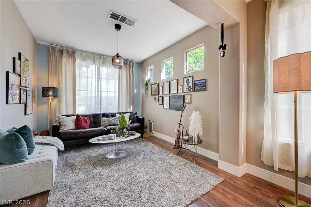 3028 Carbondale, Las Vegas, NV 89135