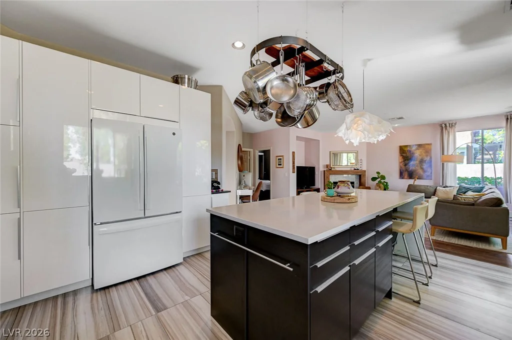 3028 Carbondale, Las Vegas, NV 89135