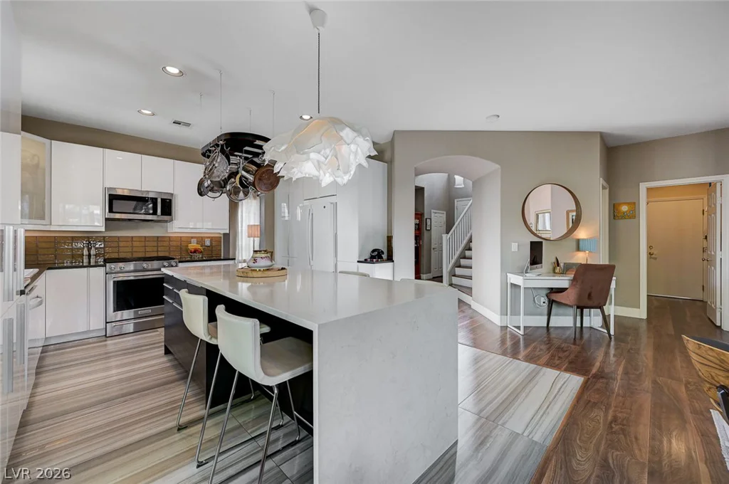 3028 Carbondale, Las Vegas, NV 89135
