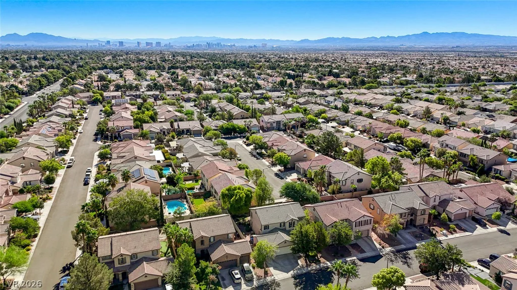 3028 Carbondale, Las Vegas, NV 89135