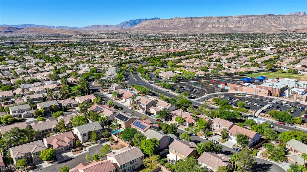 3028 Carbondale, Las Vegas, NV 89135