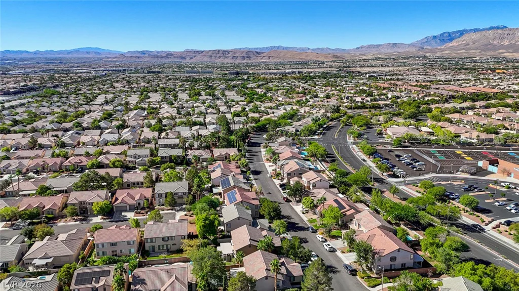 3028 Carbondale, Las Vegas, NV 89135