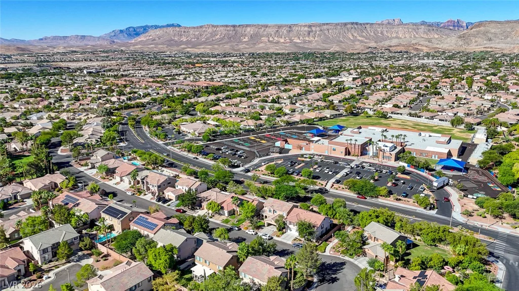 3028 Carbondale, Las Vegas, NV 89135