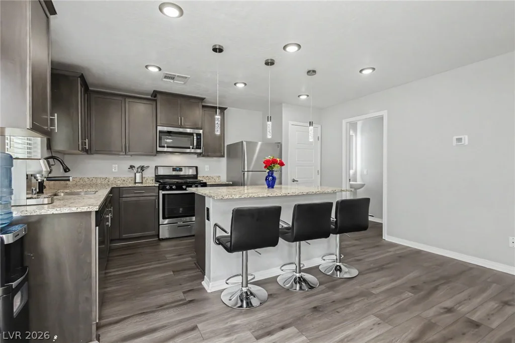 6519 Baylyn, Las Vegas, NV 89122