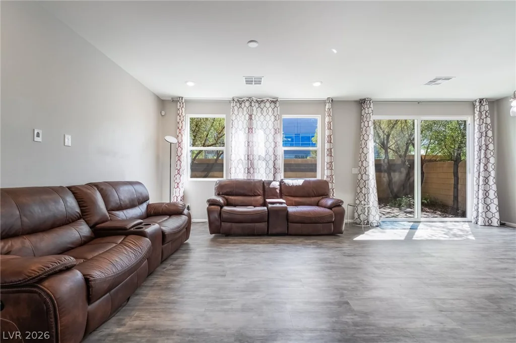 5546 Lushan, Las Vegas, NV 89148