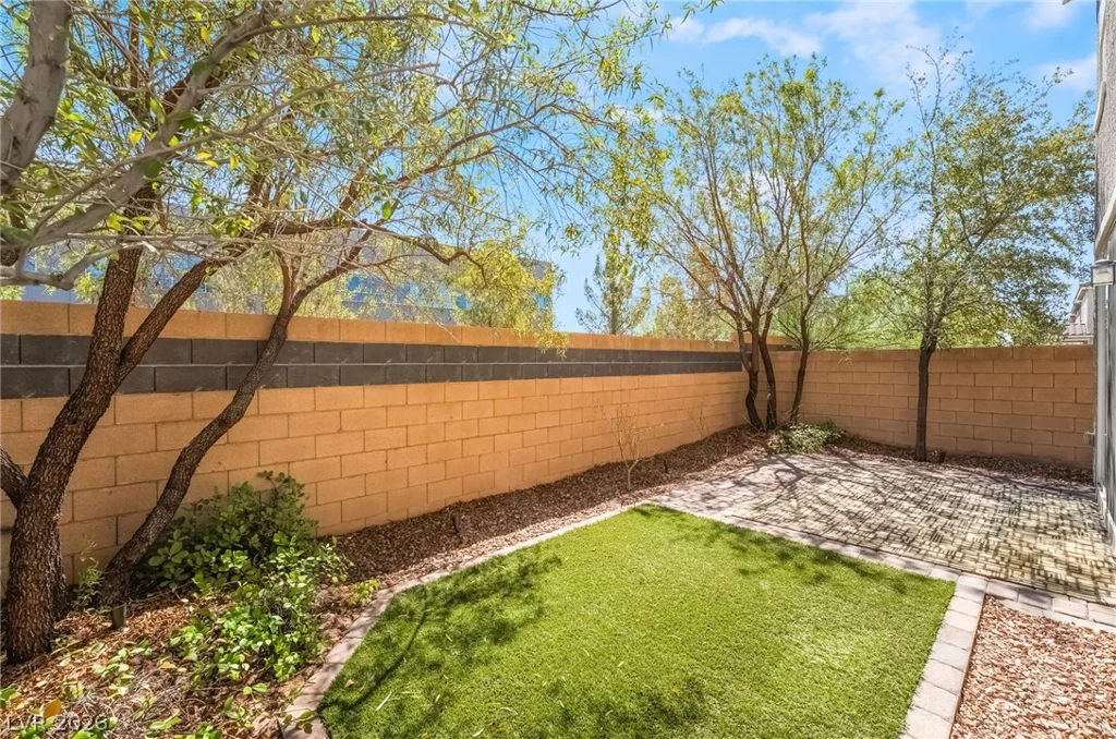 5546 Lushan, Las Vegas, NV 89148