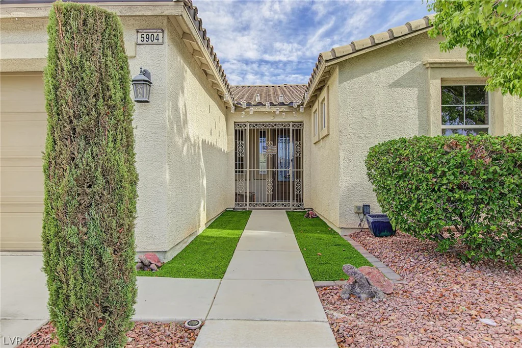 5904 Karnes Ranch, Las Vegas, NV 89131