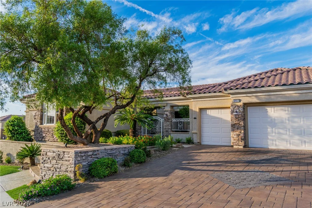 2734 Cherrydale Falls, Henderson, NV 89052
