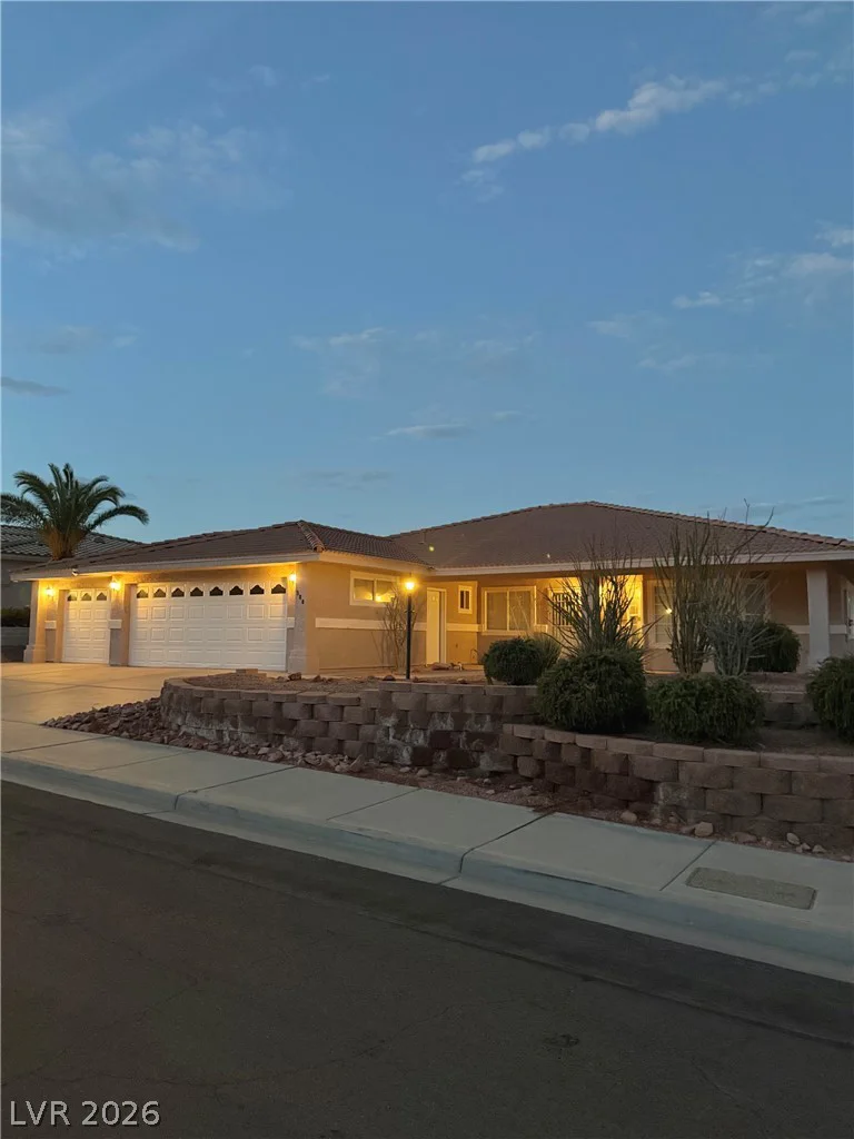 908 Rhyolite, Henderson, NV 89011
