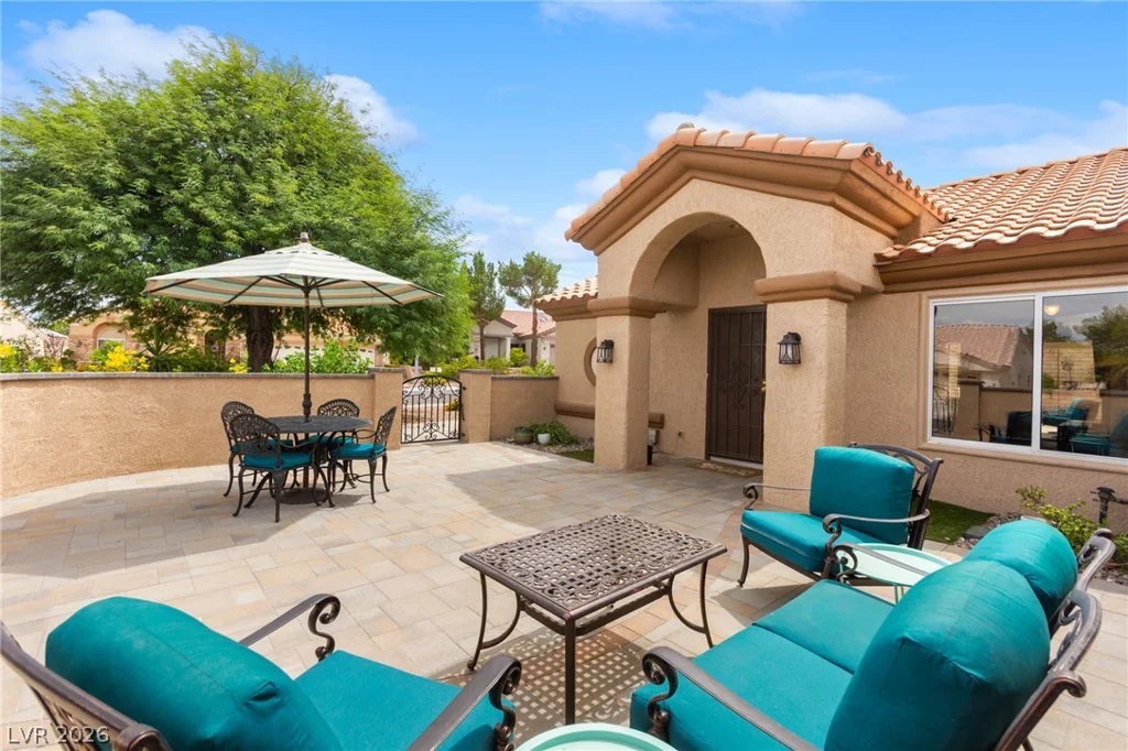 9901 Woodhouse, Las Vegas, NV 89134