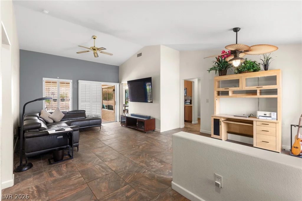 9901 Woodhouse, Las Vegas, NV 89134