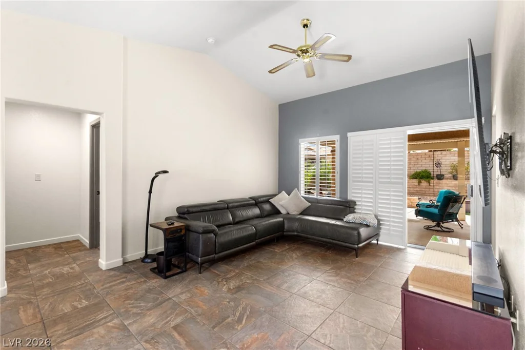 9901 Woodhouse, Las Vegas, NV 89134