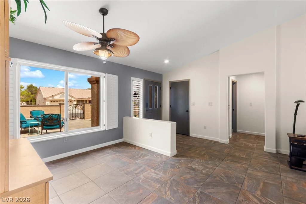 9901 Woodhouse, Las Vegas, NV 89134