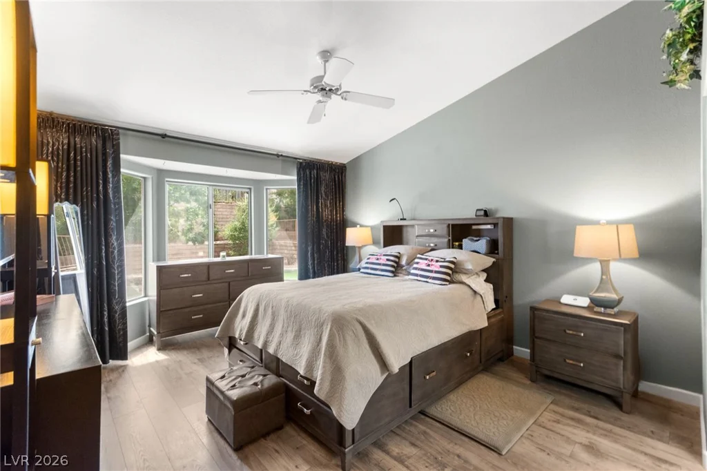 9901 Woodhouse, Las Vegas, NV 89134