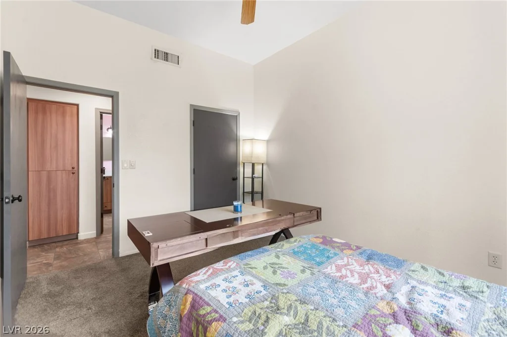 9901 Woodhouse, Las Vegas, NV 89134