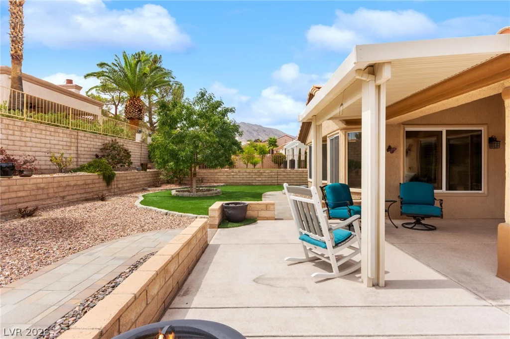 9901 Woodhouse, Las Vegas, NV 89134