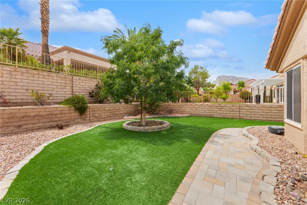 9901 Woodhouse, Las Vegas, NV 89134