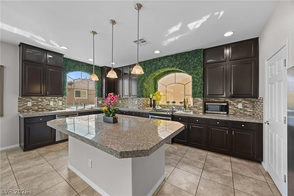 5355 Tartan Hill, Las Vegas, NV 89141