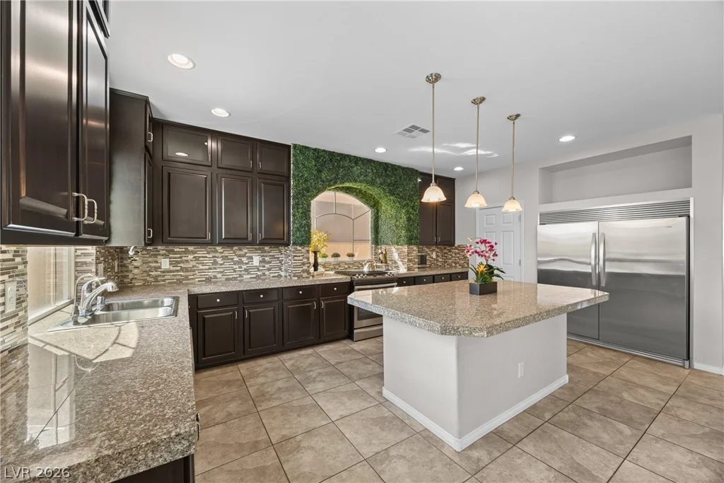 5355 Tartan Hill, Las Vegas, NV 89141